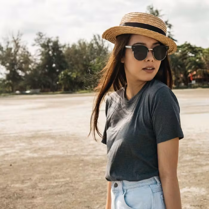 Plain Cotton Round Neck T-Shirt - custom logo thumbnail 3