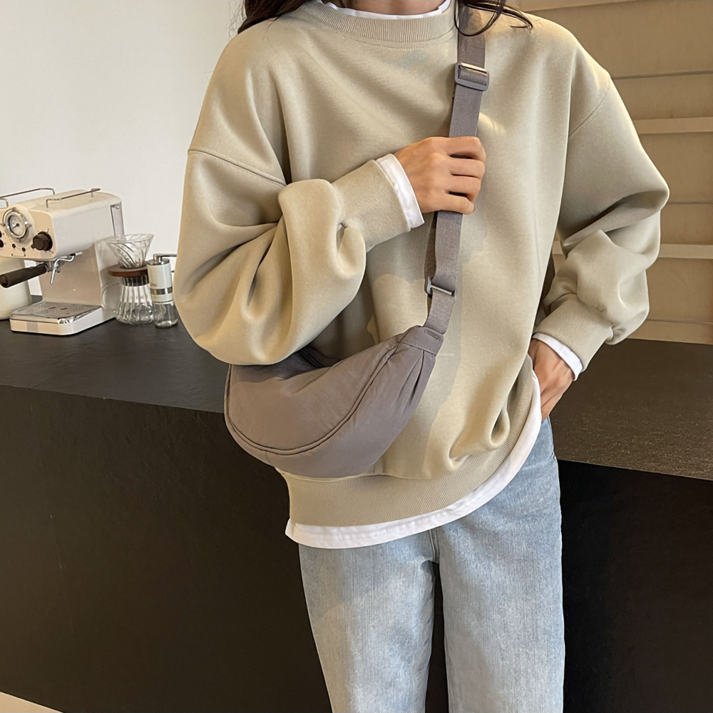 Túi Đeo Chéo Nửa Vầng Trăng - in logo thumbnail 4